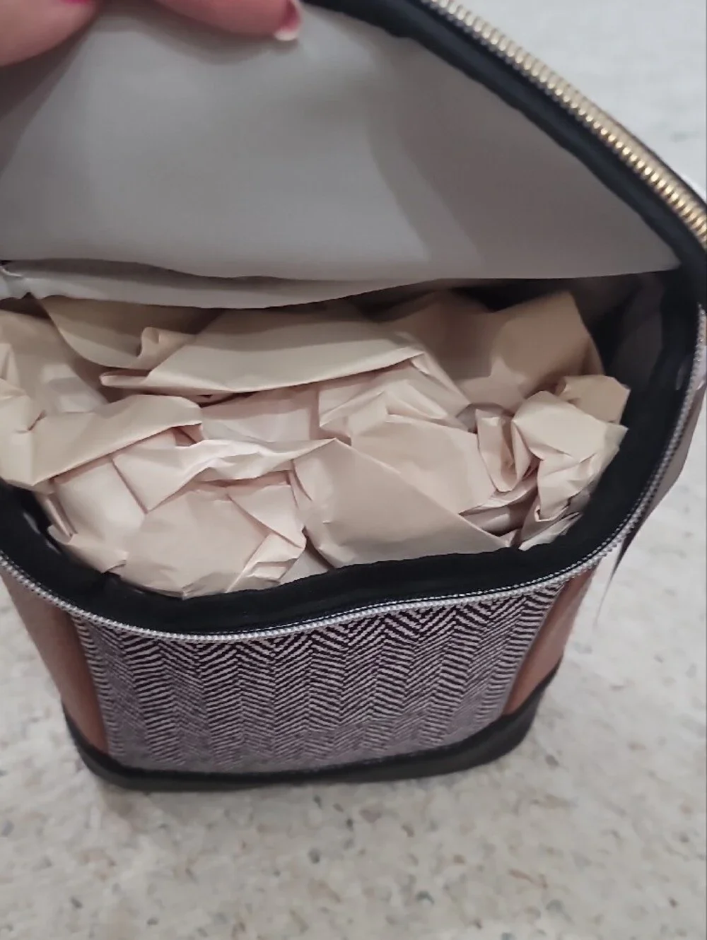 Itzy Ritzy Chill Like a Boss White, Brown & Black Herringbone Bottle Bag